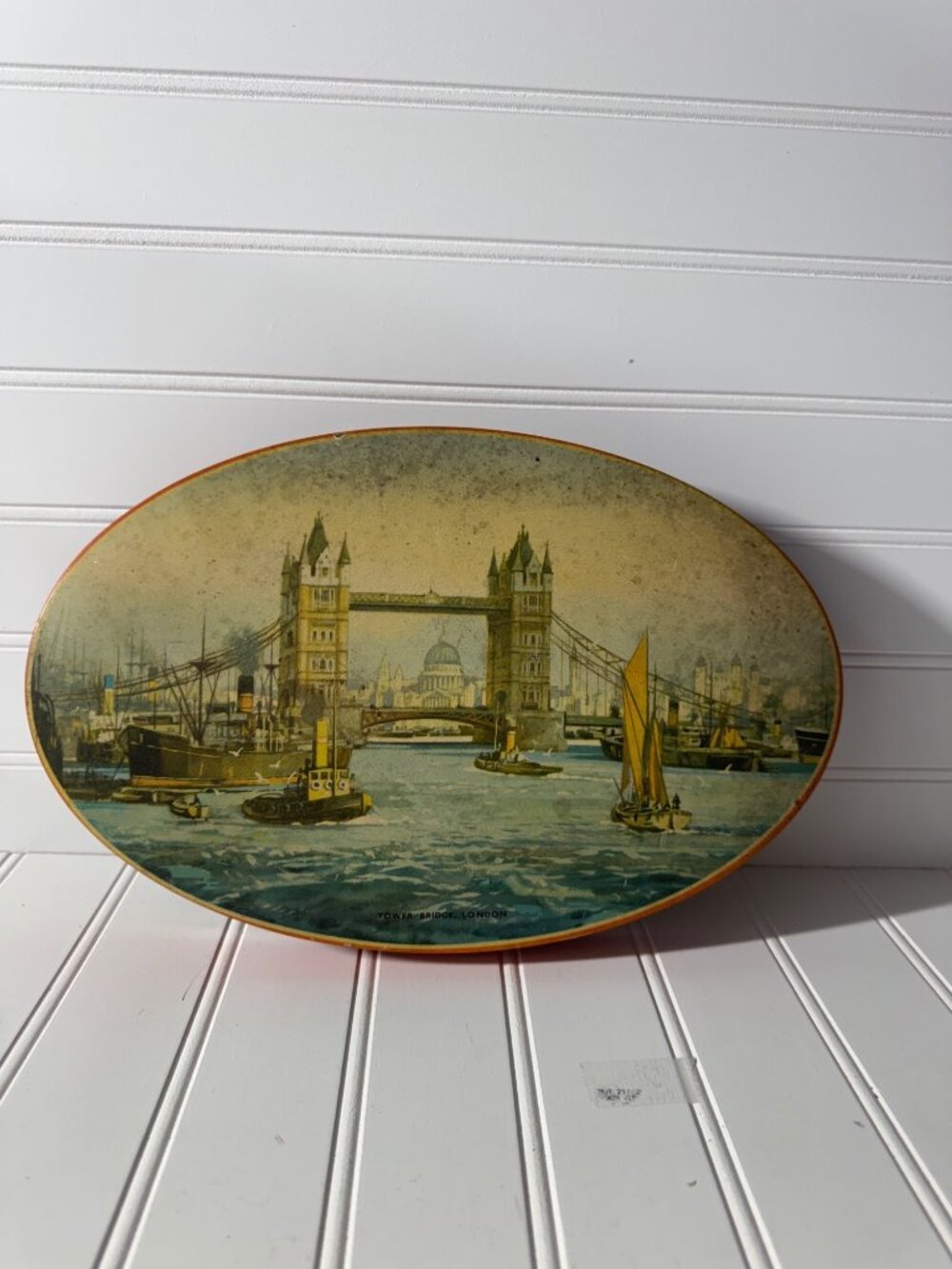 Vintage Tin Tower Bridge London Illustration  Decorative Oval Design England Dec